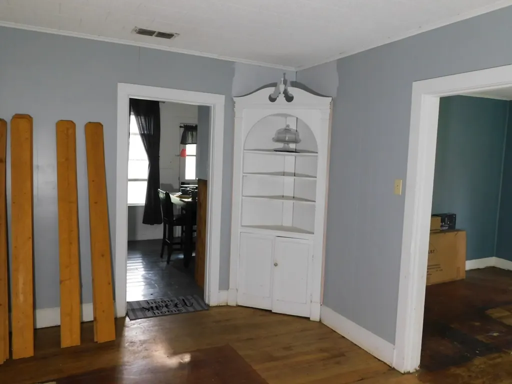 213 3rd Street Pinehill Street Springhill LA 71075