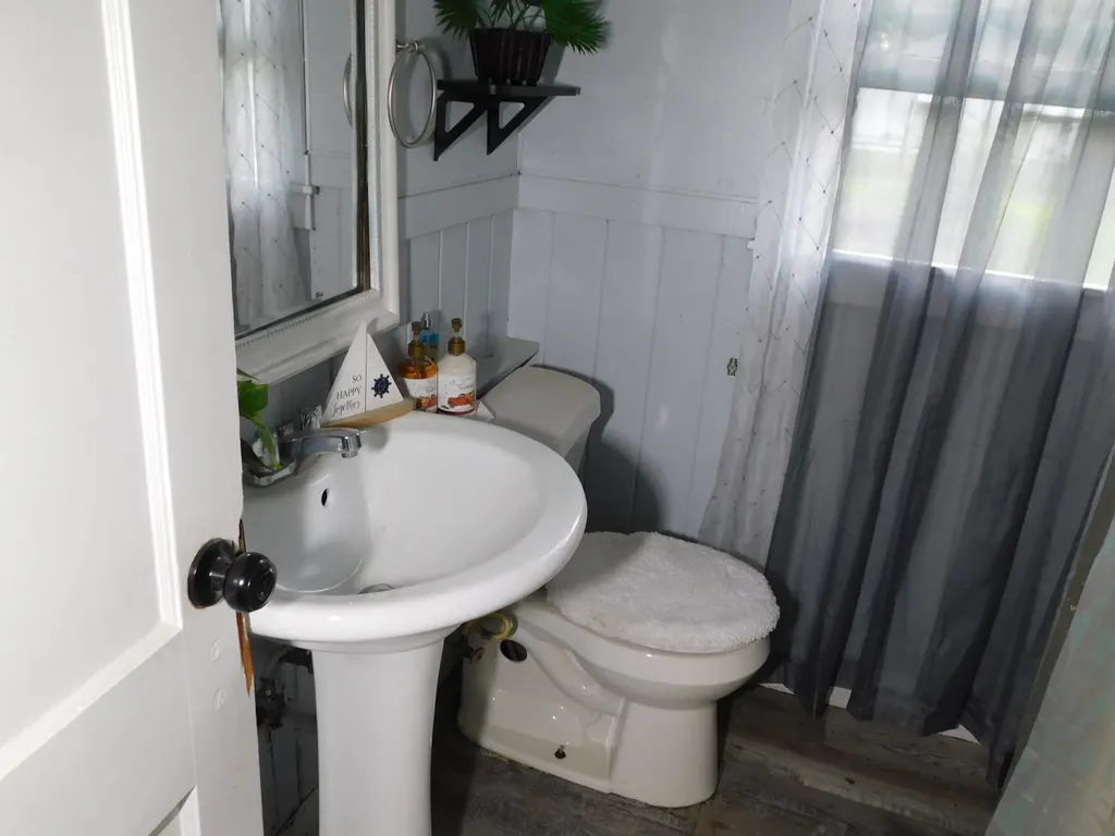 213 3rd Street Pinehill Street Springhill LA 71075