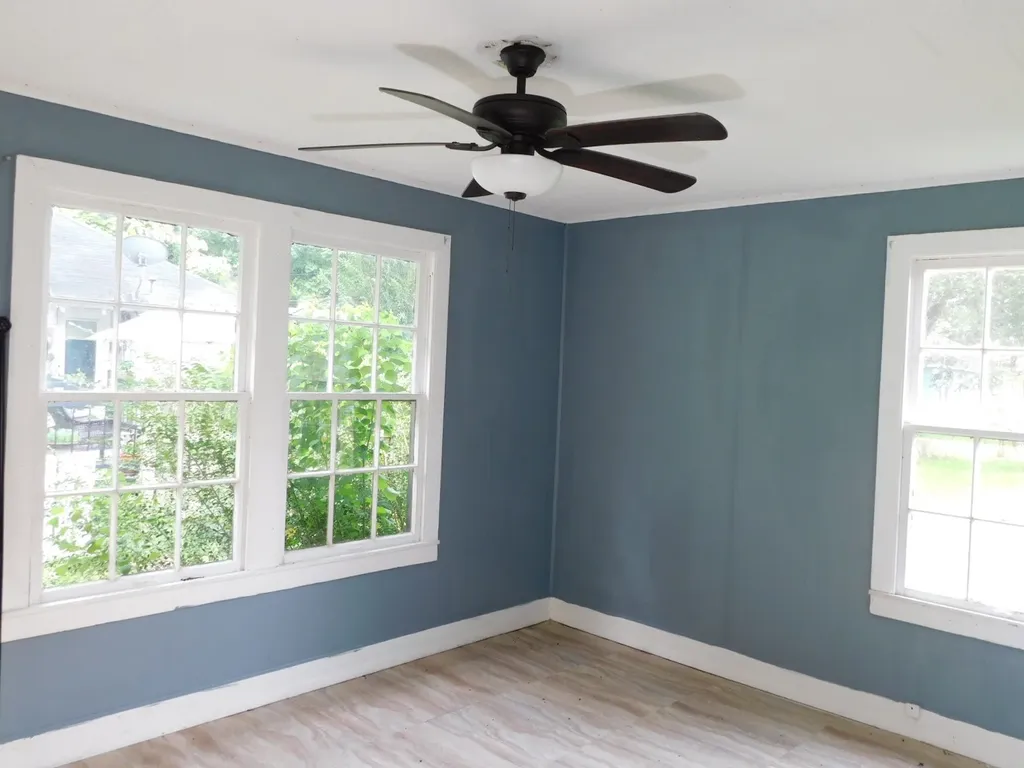 213 3rd Street Pinehill Street Springhill LA 71075