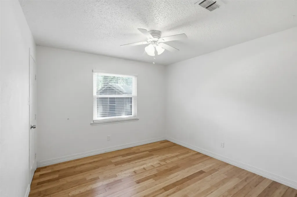 2400 York Minster Court Arlington TX 76006