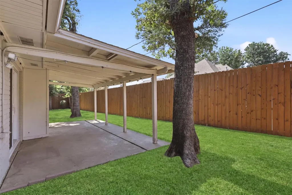 2400 York Minster Court Arlington TX 76006