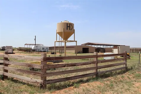 9315 Cr 106 W Vernon TX 76384