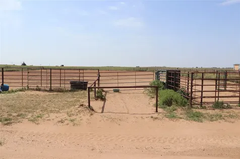 9315 Cr 106 W Vernon TX 76384