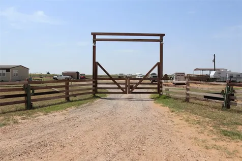 9315 Cr 106 W Vernon TX 76384