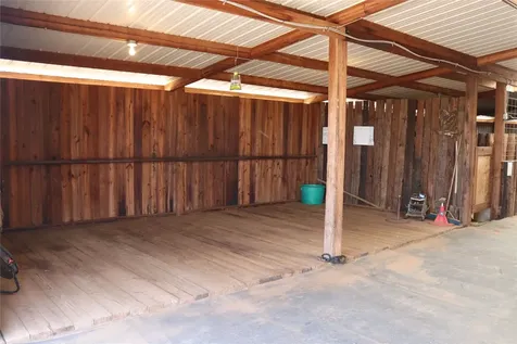 9315 Cr 106 W Vernon TX 76384
