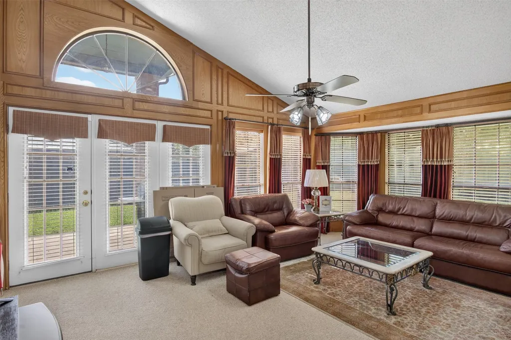 604 Gunnison Drive Arlington TX 76006