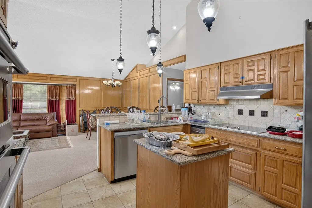 604 Gunnison Drive Arlington TX 76006