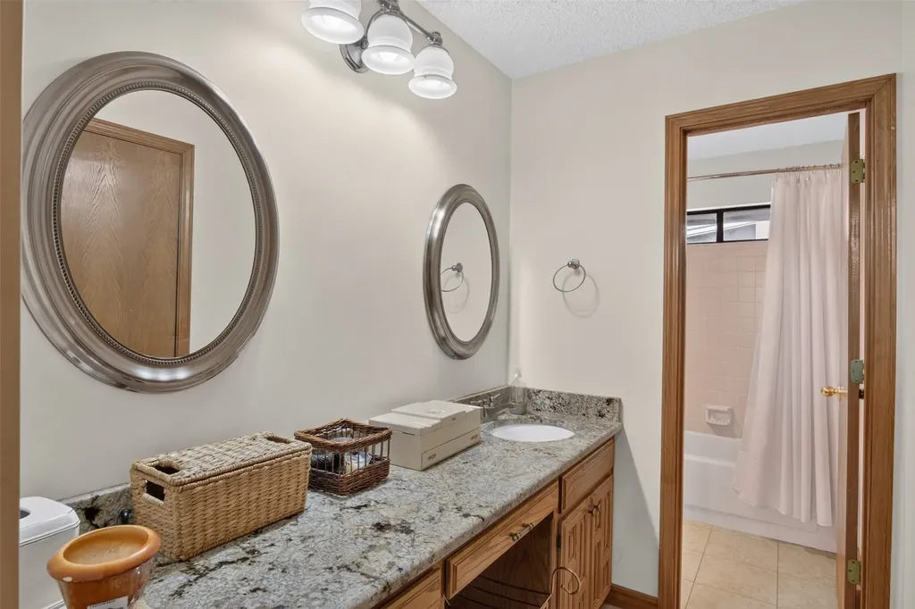 604 Gunnison Drive Arlington TX 76006