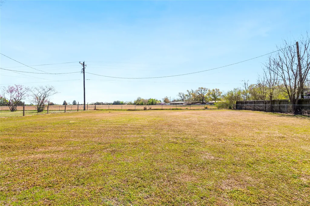 813 N Winnsboro Street Quitman TX 75783