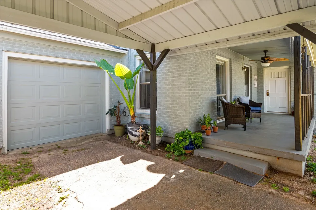 813 N Winnsboro Street Quitman TX 75783