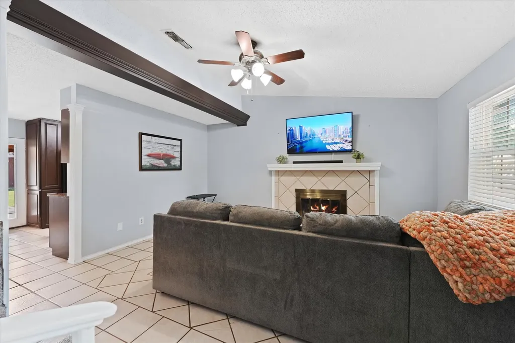 5431 Kings Manor Drive Lake Dallas TX 75065