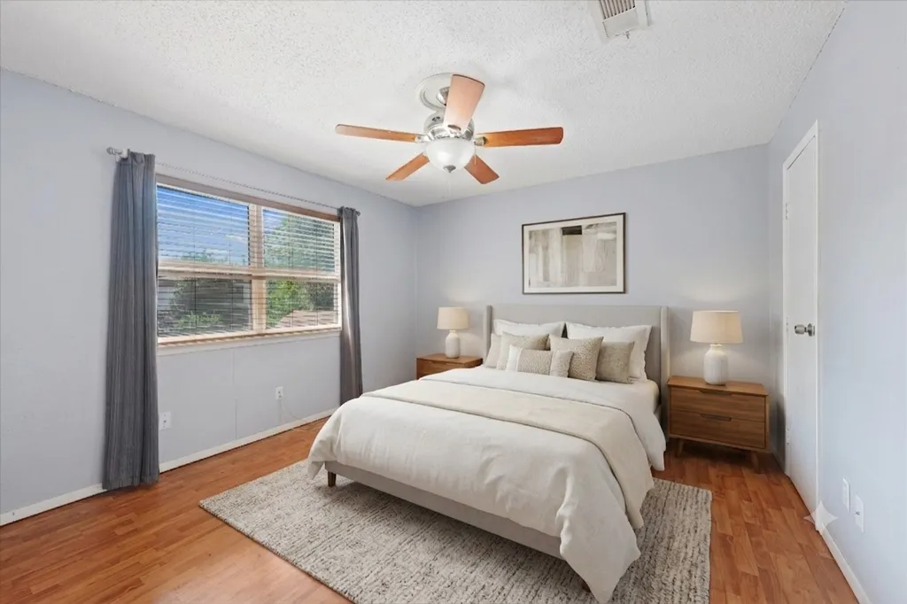 5431 Kings Manor Drive Lake Dallas TX 75065