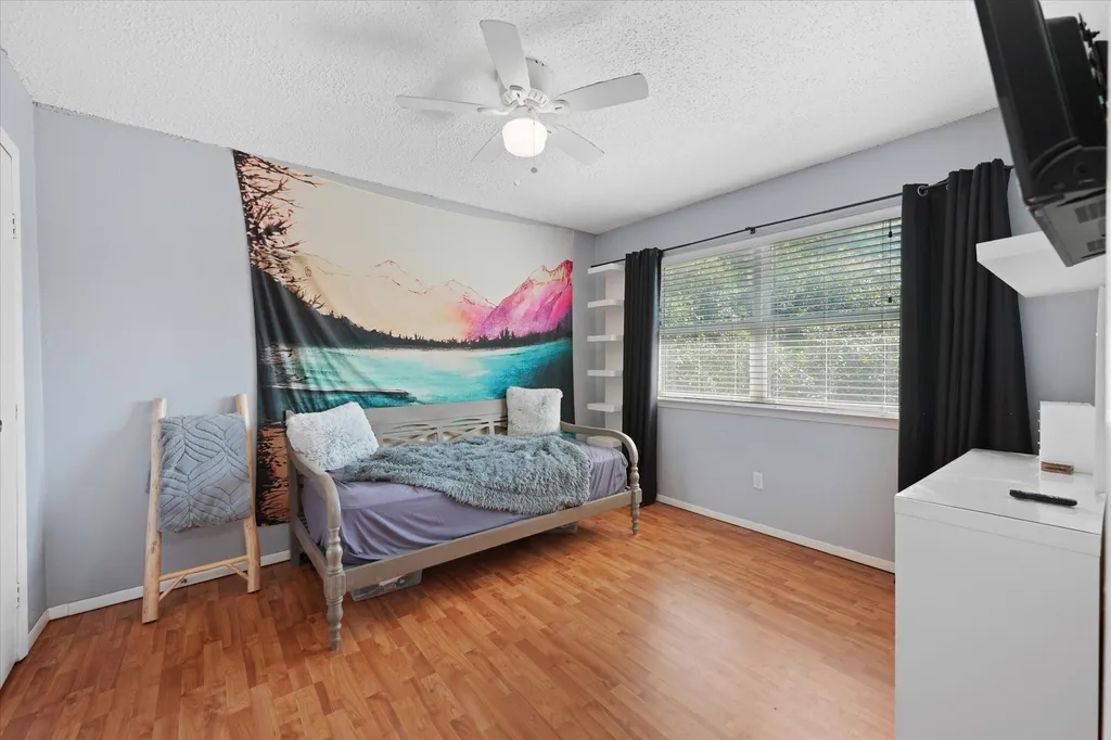 5431 Kings Manor Drive Lake Dallas TX 75065