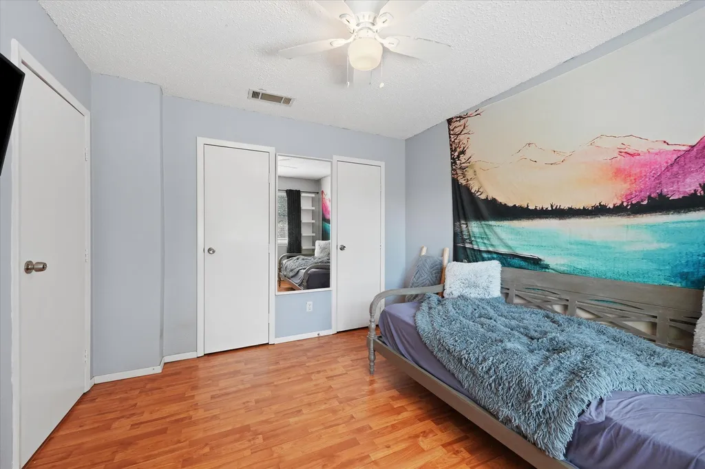 5431 Kings Manor Drive Lake Dallas TX 75065