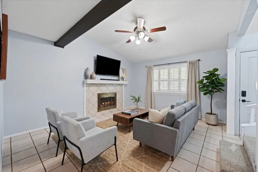5431 Kings Manor Drive Lake Dallas TX 75065