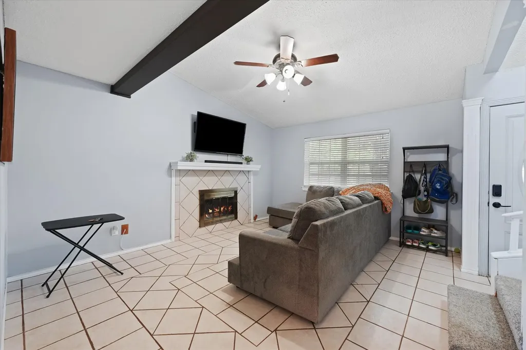 5431 Kings Manor Drive Lake Dallas TX 75065