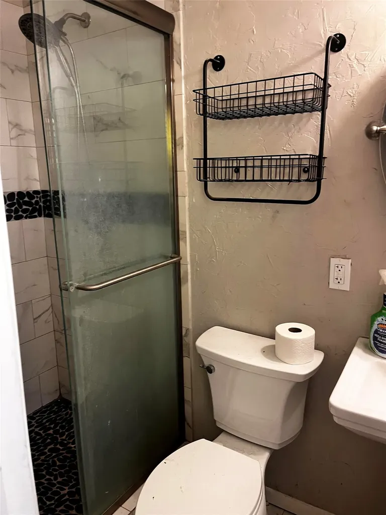 1110 Edgewood Ennis TX 75119
