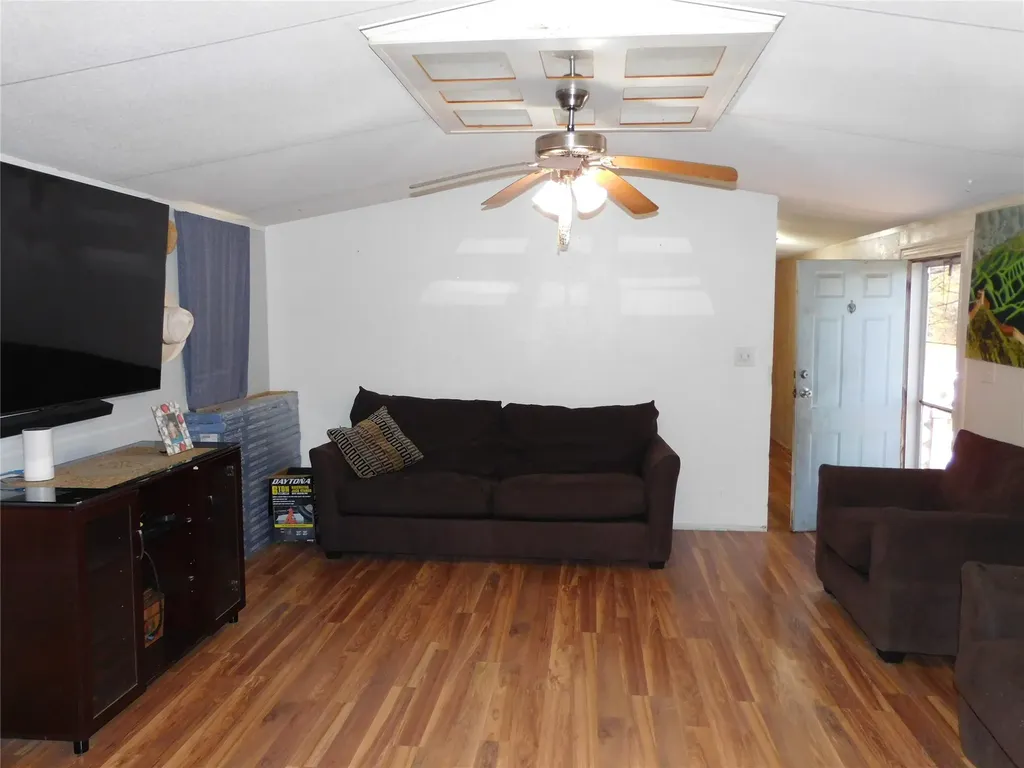 233 Hcr 3315 Hubbard TX 76648