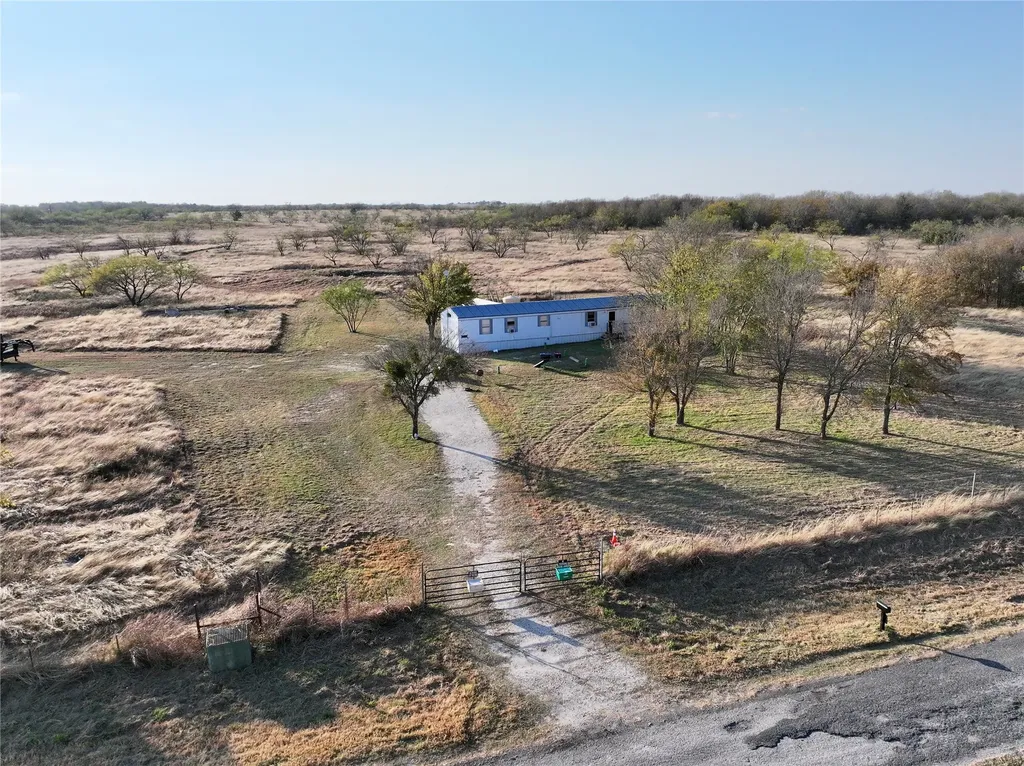 233 Hcr 3315 Hubbard TX 76648