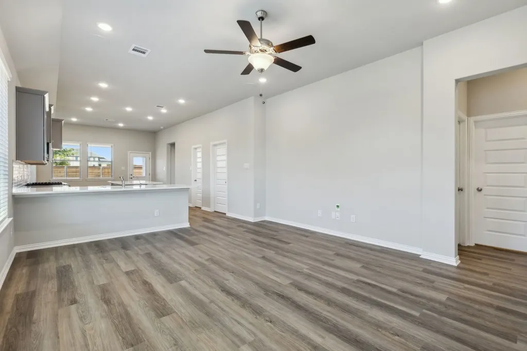 2005 Lone Oak Trail Mesquite TX 75181