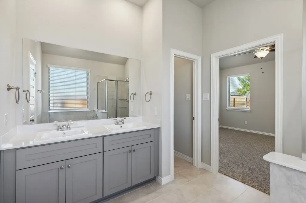 2005 Lone Oak Trail Mesquite TX 75181