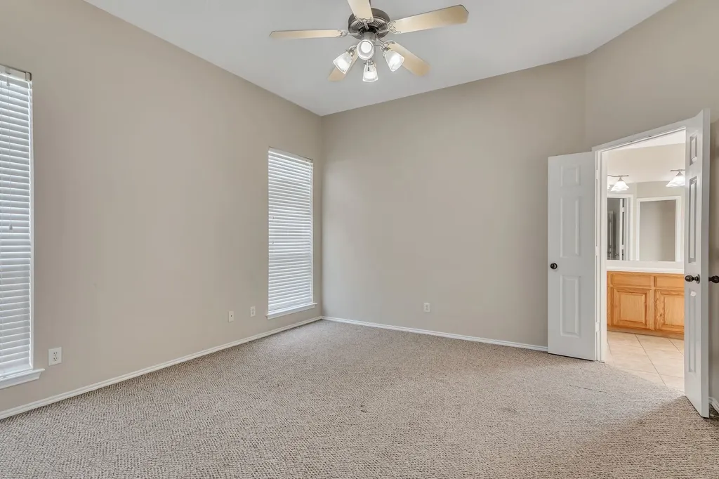 9112 Tyne Trail Fort Worth TX 76118
