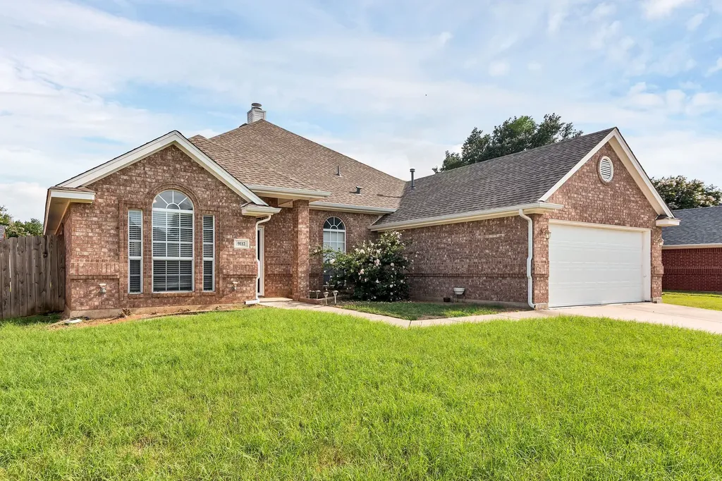 9112 Tyne Trail Fort Worth TX 76118