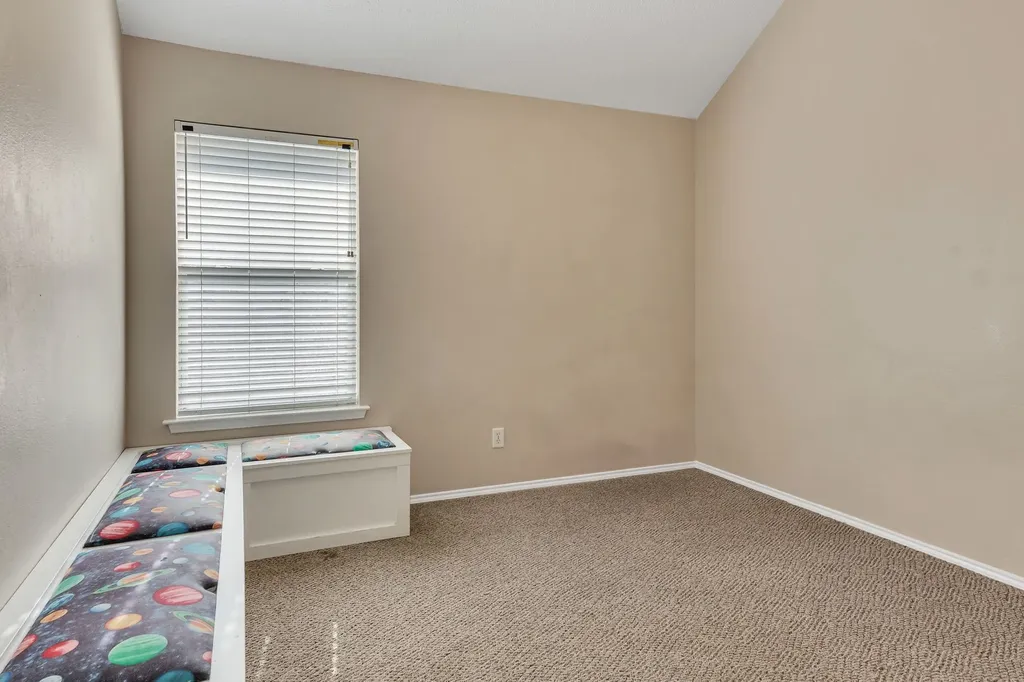 9112 Tyne Trail Fort Worth TX 76118