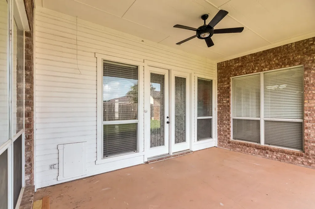 9112 Tyne Trail Fort Worth TX 76118