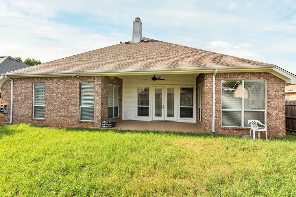 9112 Tyne Trail Fort Worth TX 76118