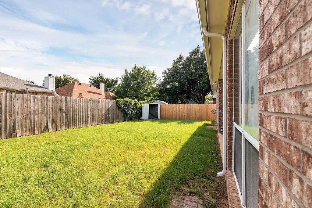 9112 Tyne Trail Fort Worth TX 76118