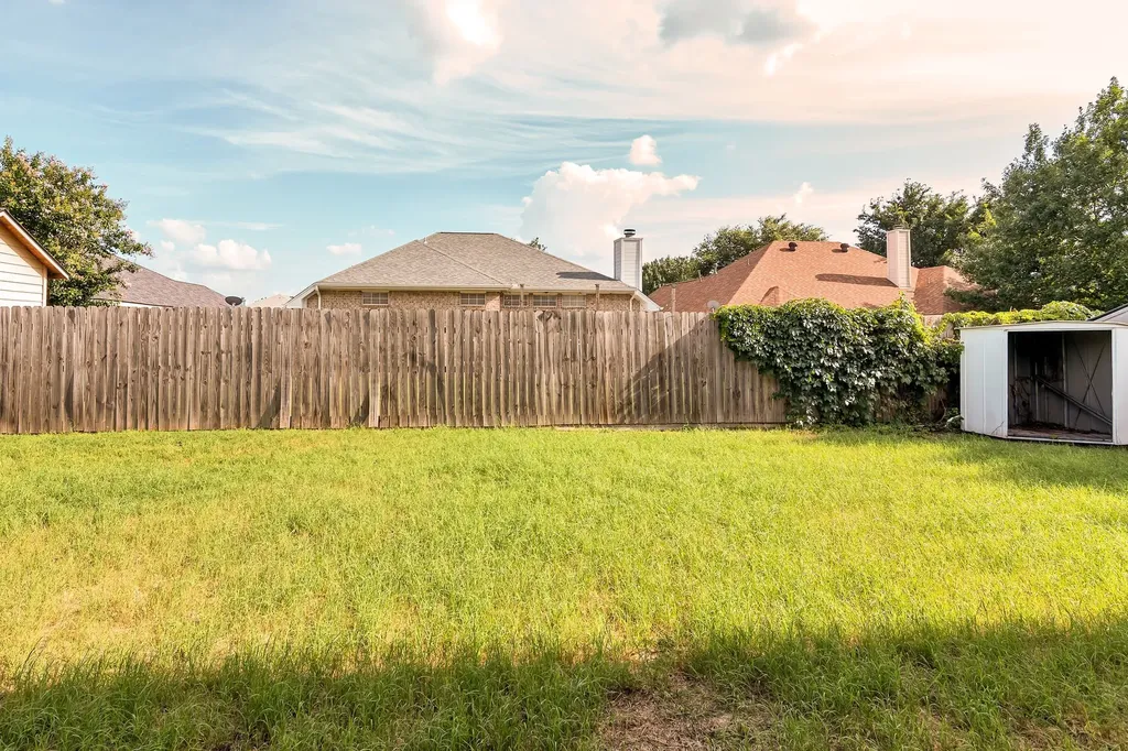 9112 Tyne Trail Fort Worth TX 76118
