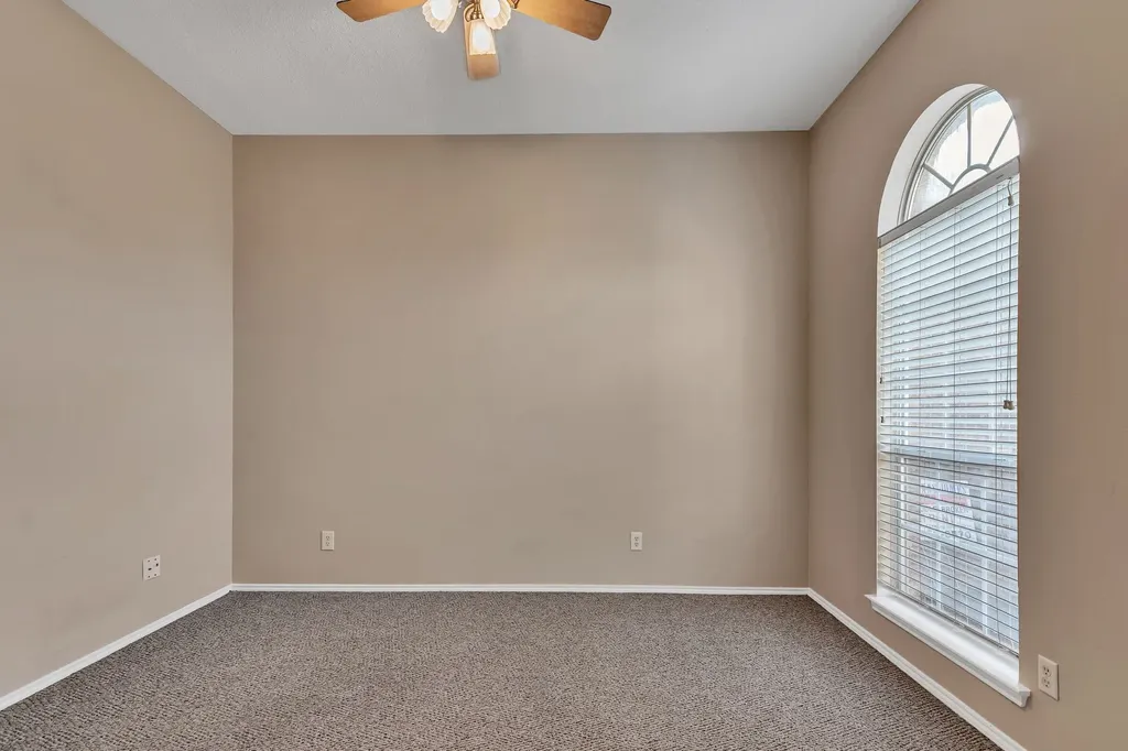 9112 Tyne Trail Fort Worth TX 76118