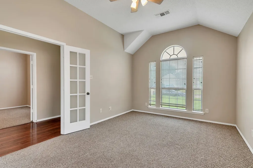 9112 Tyne Trail Fort Worth TX 76118