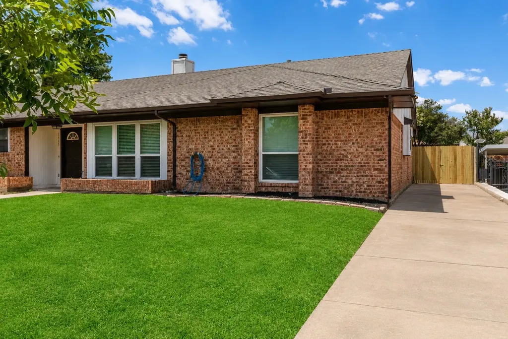 2429 Chestnut Way Bedford TX 76022