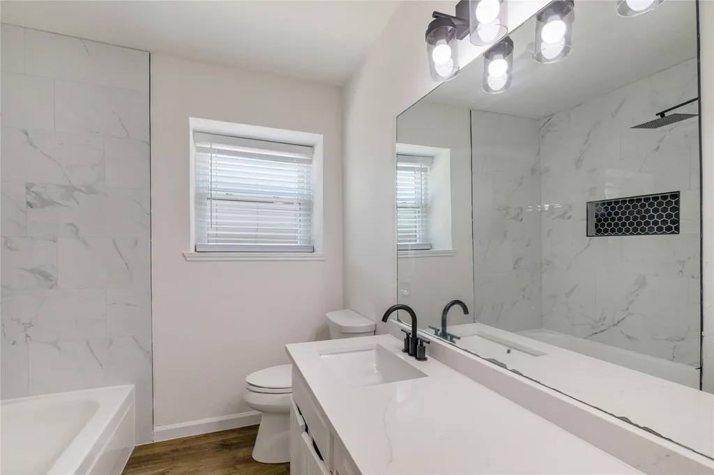 2429 Chestnut Way Bedford TX 76022