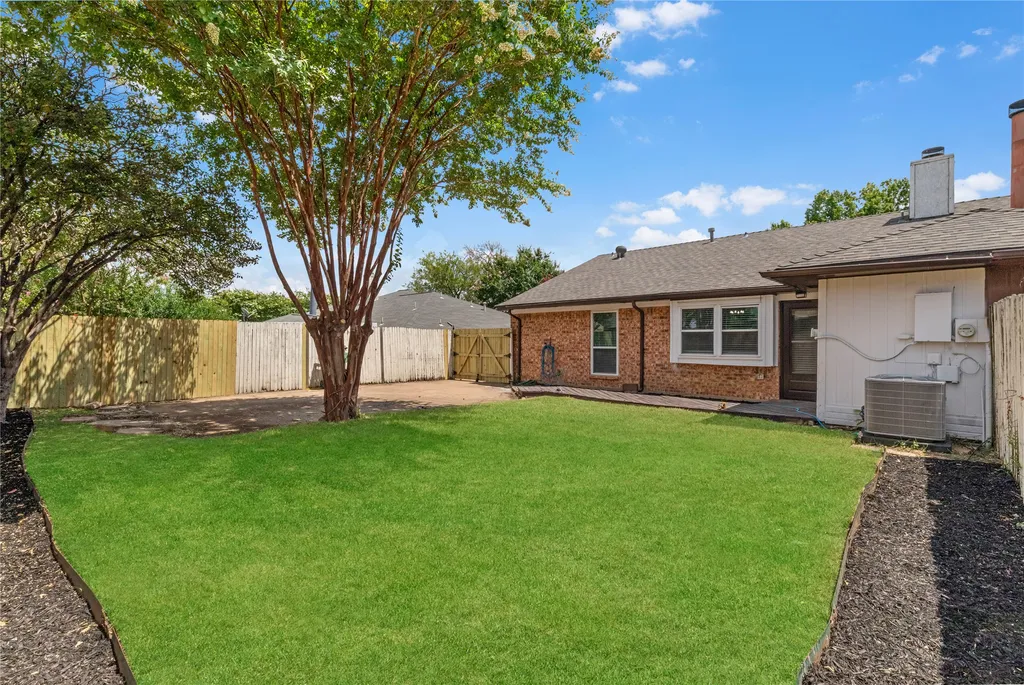 2429 Chestnut Way Bedford TX 76022