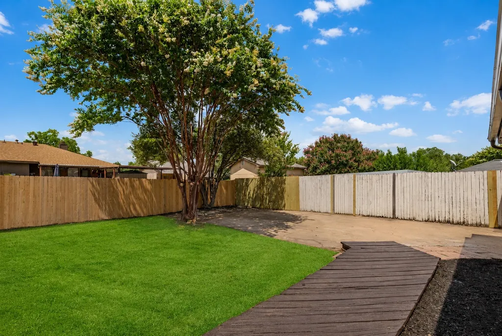 2429 Chestnut Way Bedford TX 76022