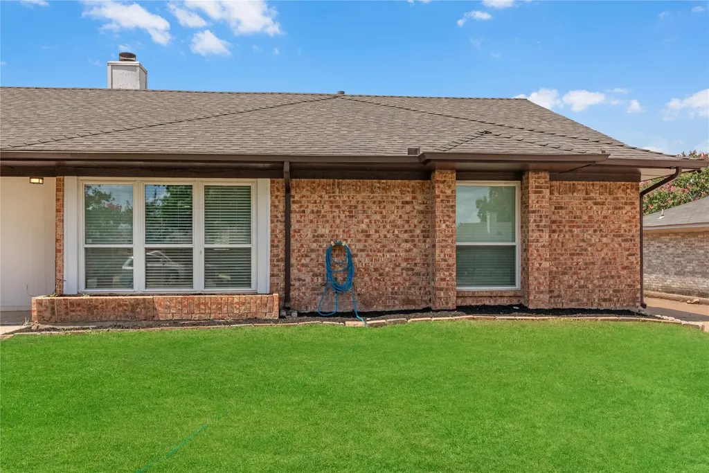 2429 Chestnut Way Bedford TX 76022