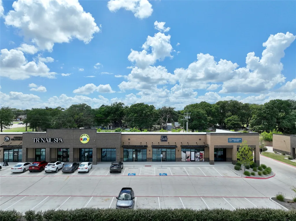 1801 Fort Worth Highway Weatherford TX 76086