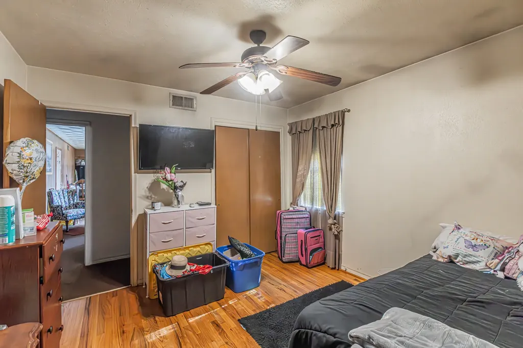 5910 Cedar Glen Drive Dallas TX 75232