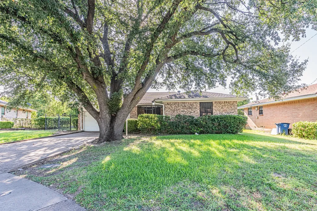 5910 Cedar Glen Drive Dallas TX 75232
