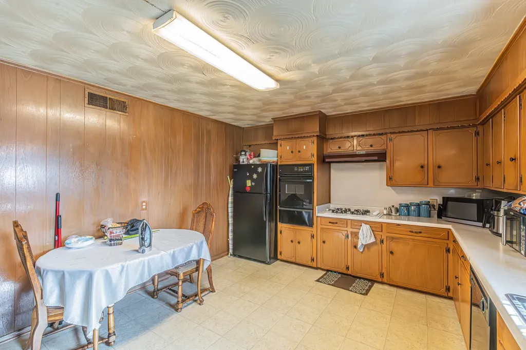 5910 Cedar Glen Drive Dallas TX 75232