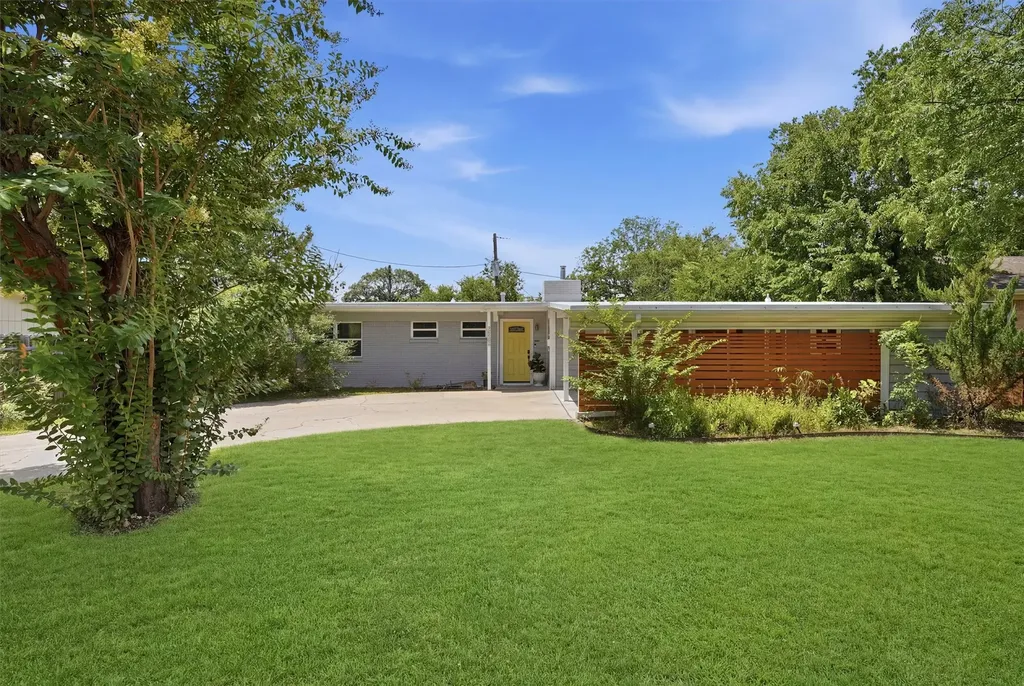 8255 Longford Drive Fort Worth TX 76116