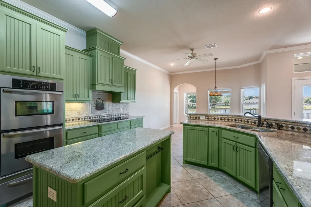 2009 Canaveral Court Granbury TX 76048