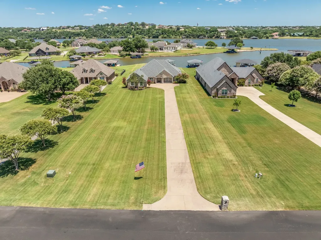 2009 Canaveral Court Granbury TX 76048
