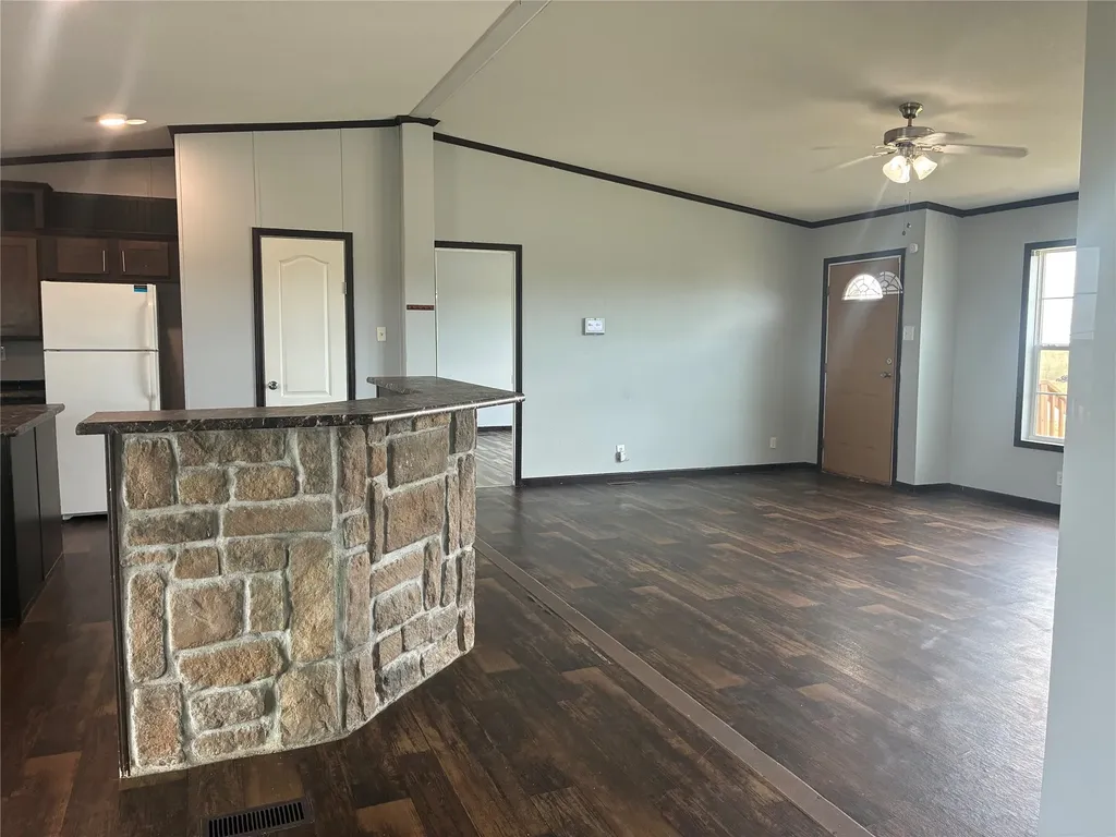 389 County Road 1281 Lampasas TX 76550