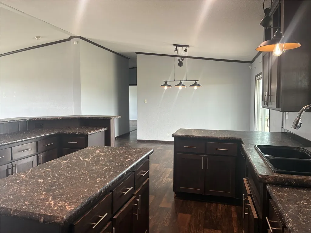 389 County Road 1281 Lampasas TX 76550