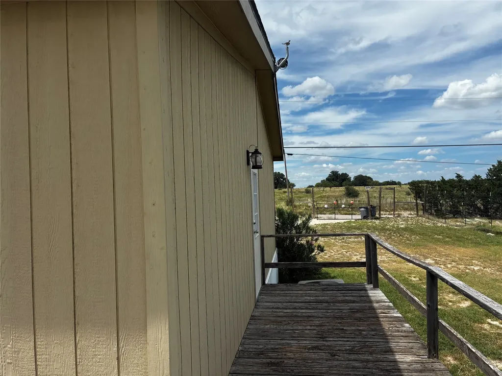 389 County Road 1281 Lampasas TX 76550