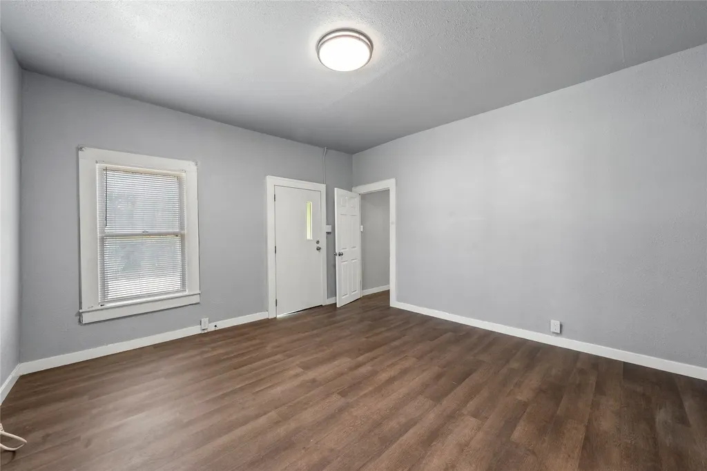 1304 E Clay Street Waco TX 76704
